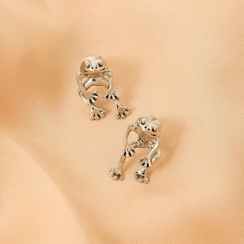 Unique frog stud earrings, detachable 3D animal earrings, unisex, suitable for parties and everyday wear, perfect as a gift