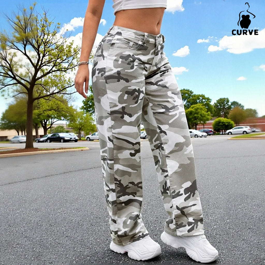 Plus-Size Women's Camo Relaxed-Fit Denim Jeans - Versatile for Casual Wear, Retains Shape Well