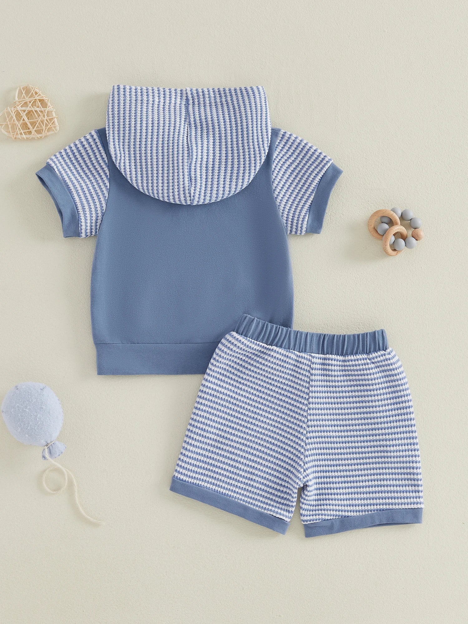 Baby Boys 2 Piece Clothing Set Summer Casual Short Sleeve T-Shirt and Shorts Outfit with Color Block Design