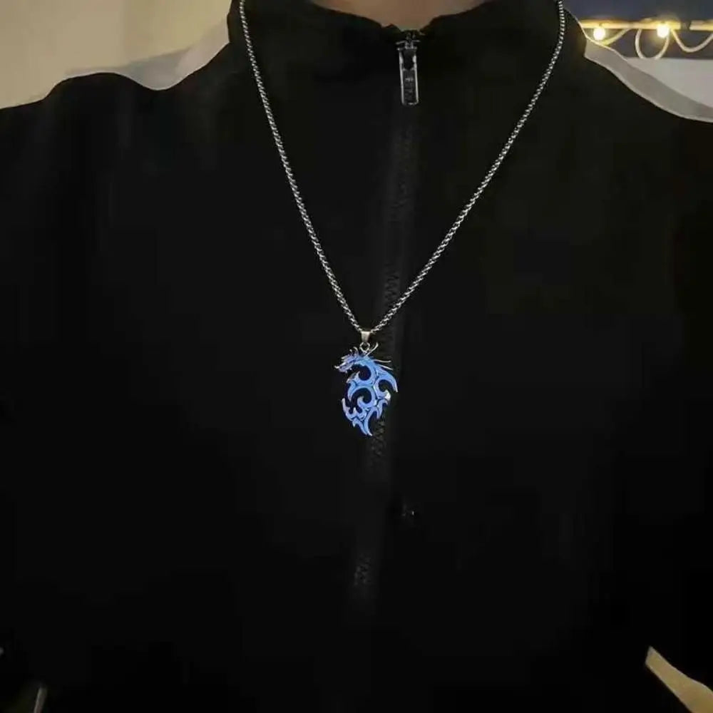 Womens Teen Girls Luminous Moon Necklace Moon Pendants Chain Choker Glow in The Dark Necklace Jewelry Gifts