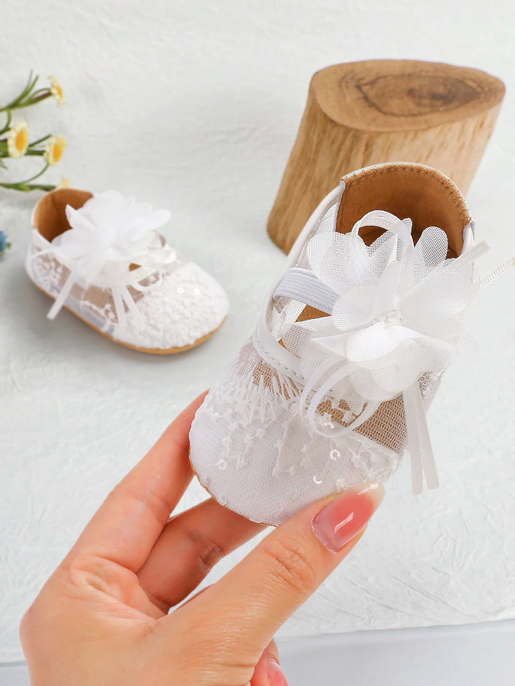 Newborn baby shoes, baby girl shoes, anti slip butterfly flower classic princess skirt shoes, children's first walking shoes