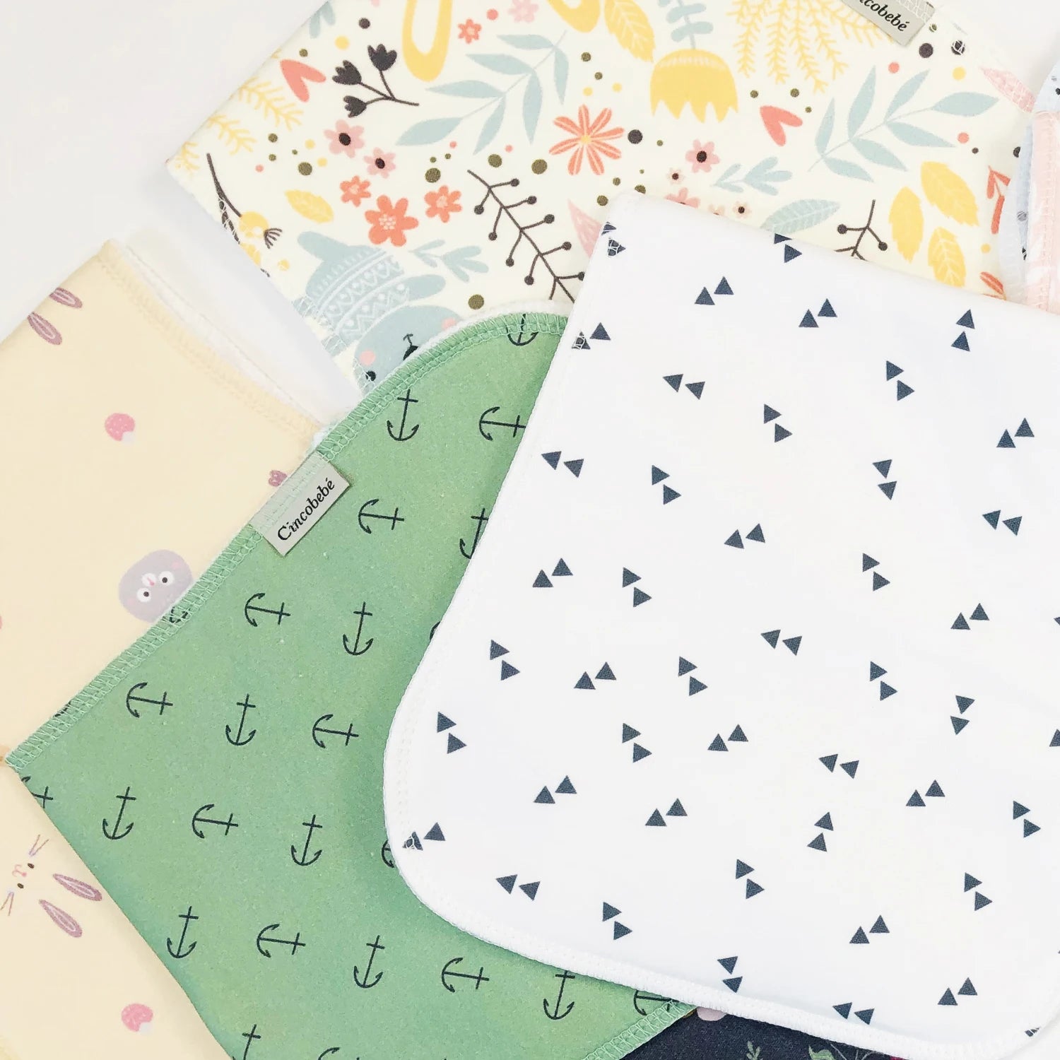 10-pack of soft and breathable baby burp towels - highly absorbent and breathable, suitable for newborns who spit up milk.