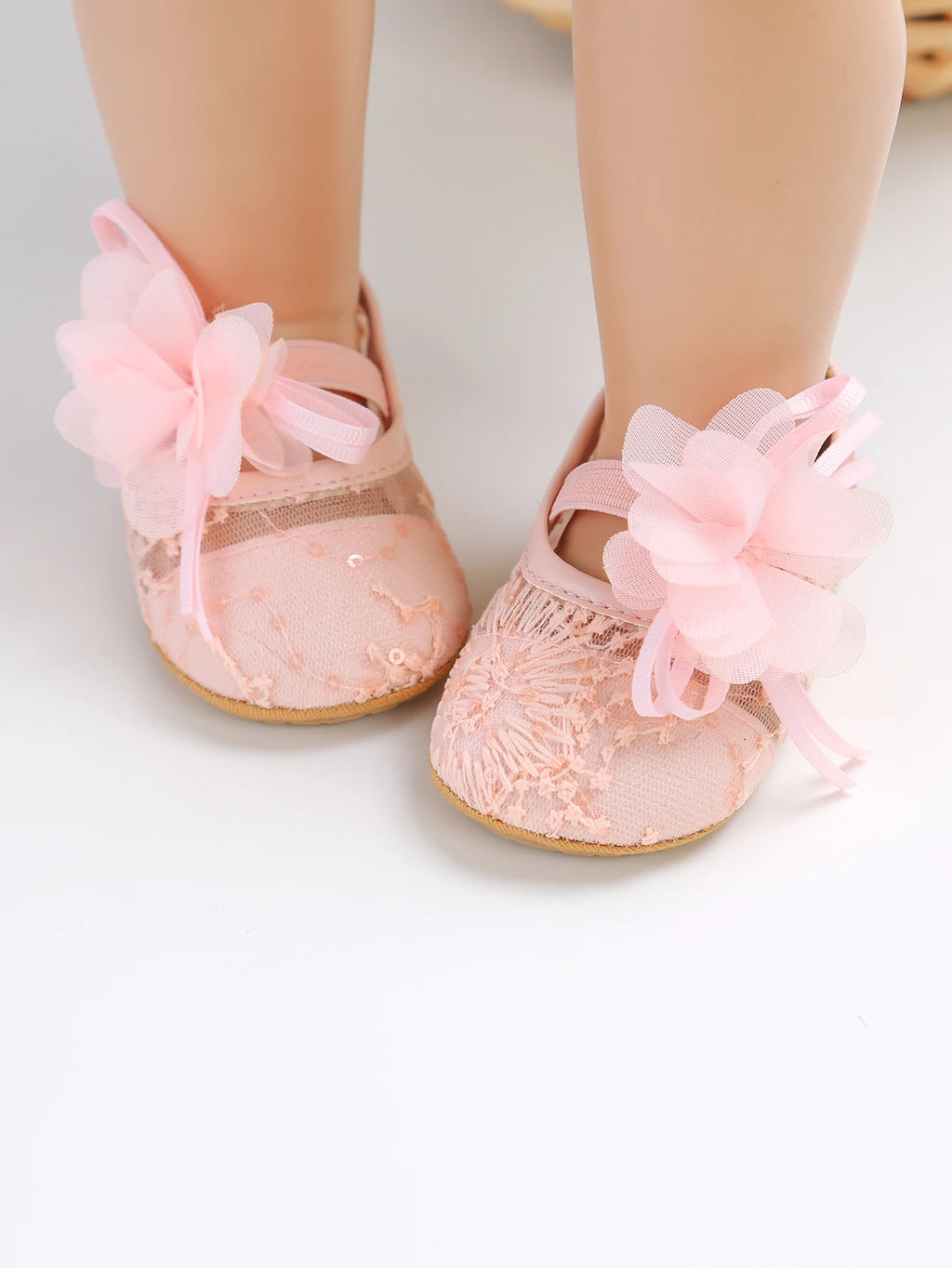 Newborn baby shoes, baby girl shoes, anti slip butterfly flower classic princess skirt shoes, children's first walking shoes