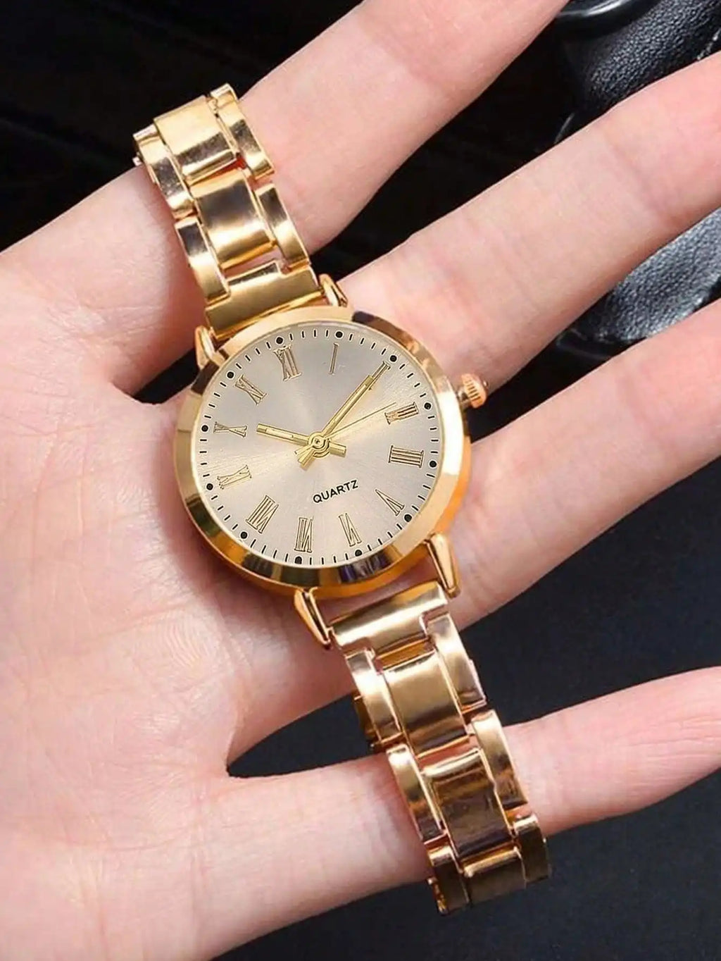 Elegant Gold Tone Numeral Quartz Watch for Women with Stainless Steel Band