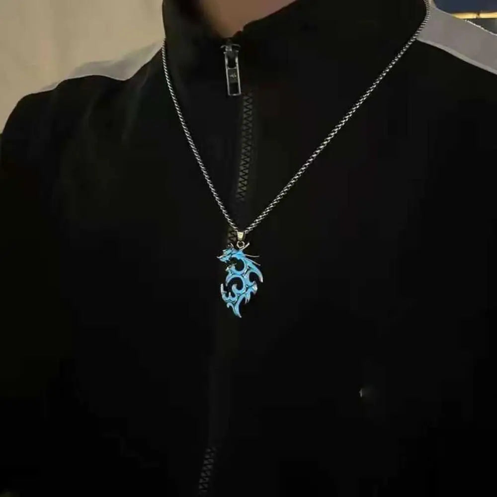 Womens Teen Girls Luminous Moon Necklace Moon Pendants Chain Choker Glow in The Dark Necklace Jewelry Gifts