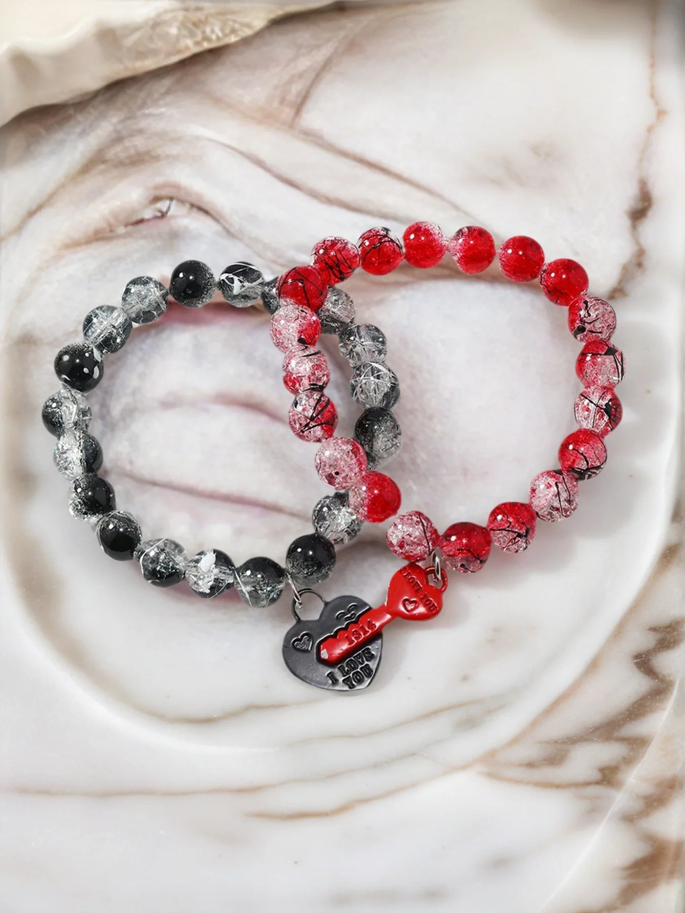 10mm New Style Couple Bracelet with Broken Glass Beads and Magnetic Heart-shaped Beads for Holding Hands, Handmade String Beads