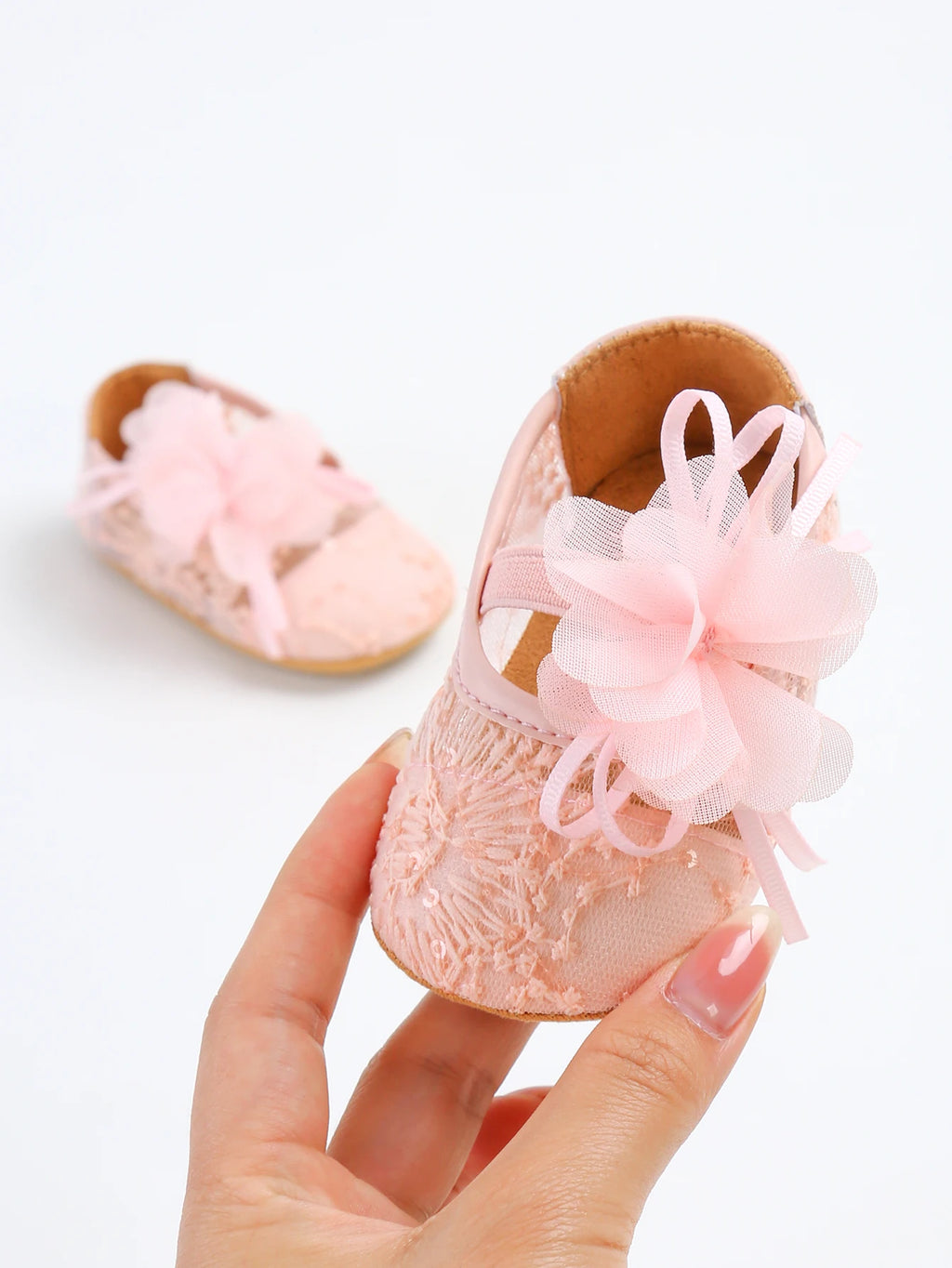 Newborn baby shoes, baby girl shoes, anti slip butterfly flower classic princess skirt shoes, children's first walking shoes